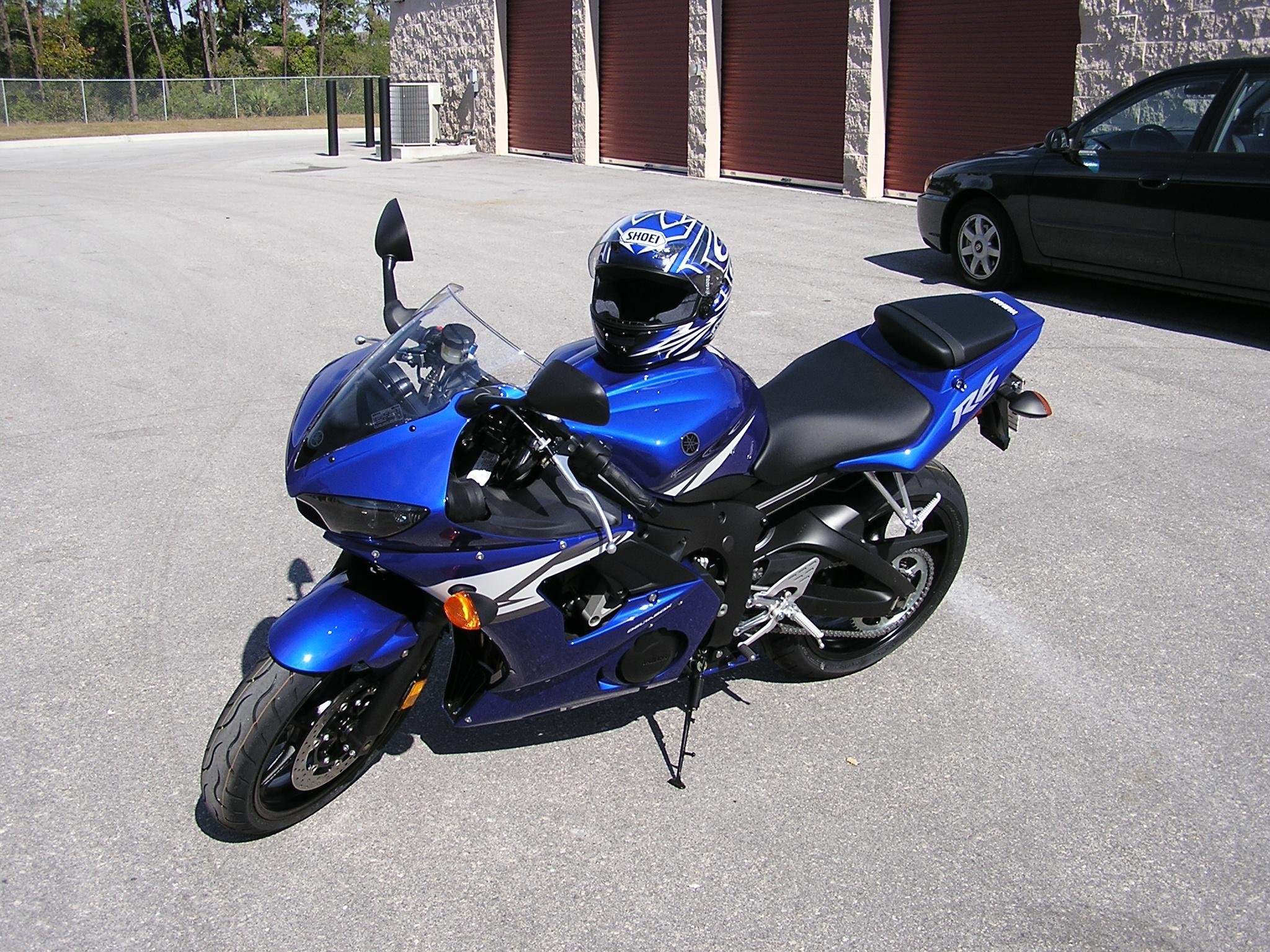 Включи байки синие. Yamaha r6 2005. Ямаха р6 синий. Yamaha YZF-r6 2005 год. Ямаха р6 2005.