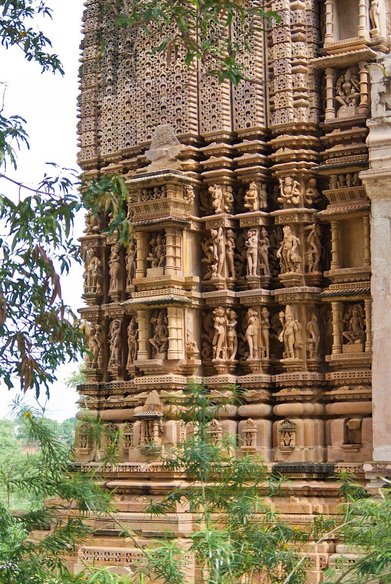 Храм Кандарья Махадева в Кхаджурахо