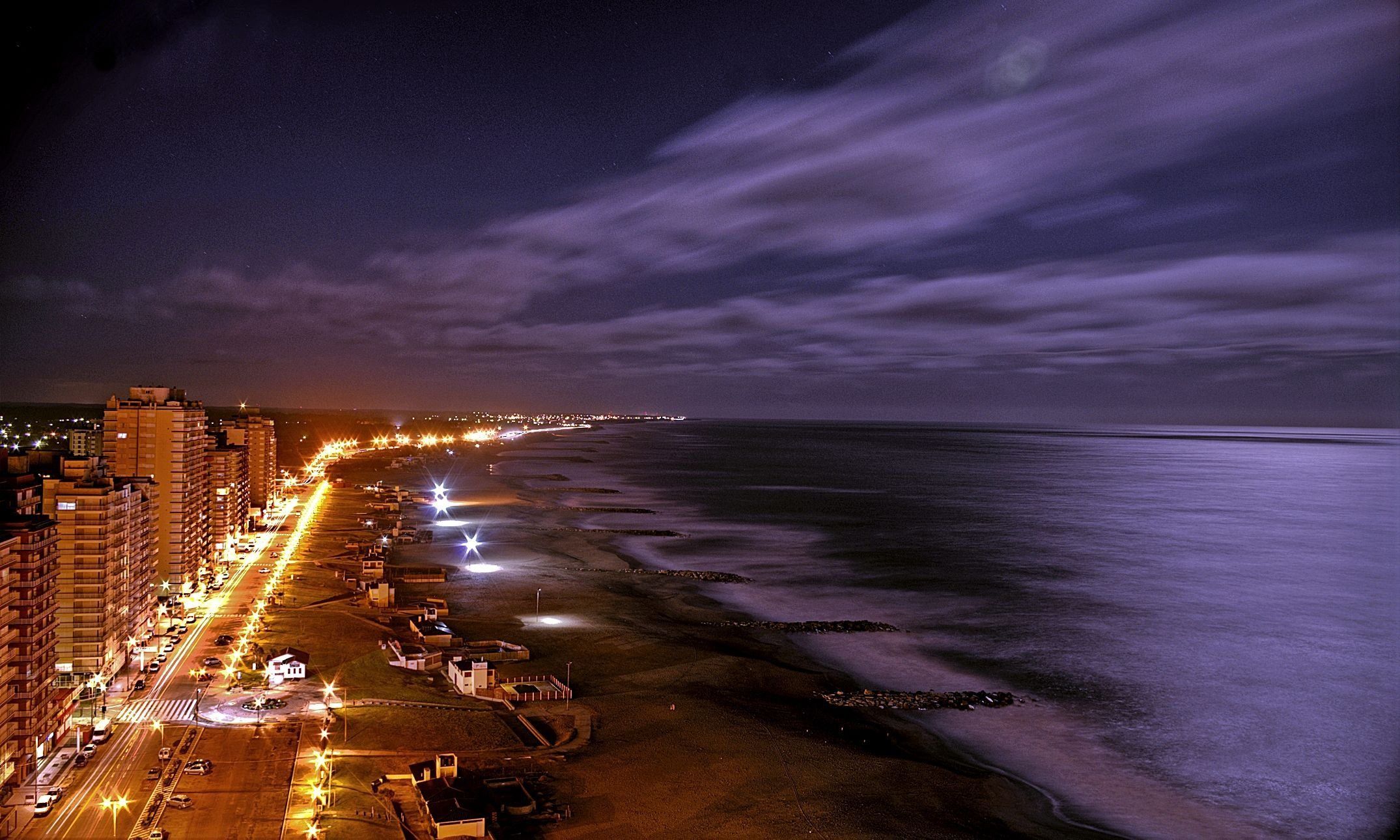 Насколько вечером. Мирамар Аргентина. Набережная Актау. Ночной пляж Атлантик Сити.