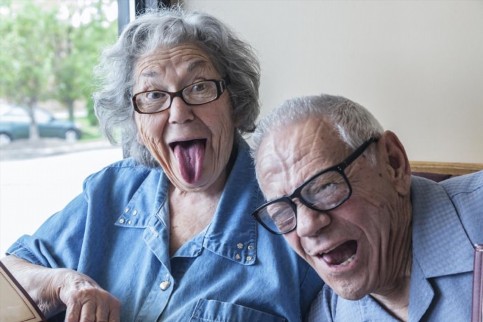 Смешные дед и бабка