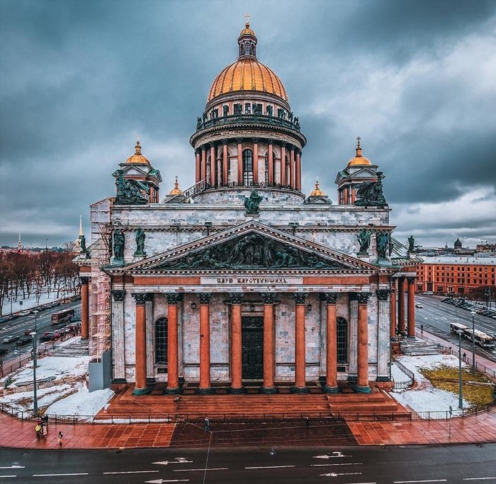 Исаакиевский дворец в Санкт Петербурге