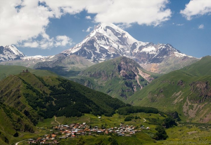 Грузия горы Казбек