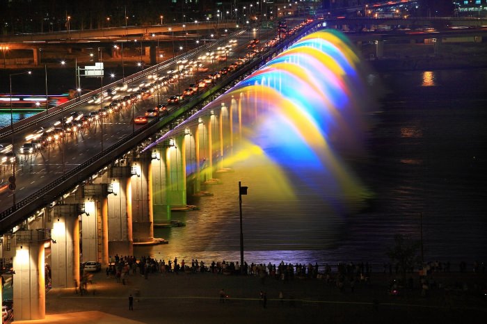 Фонтан радуги в Сеуле
