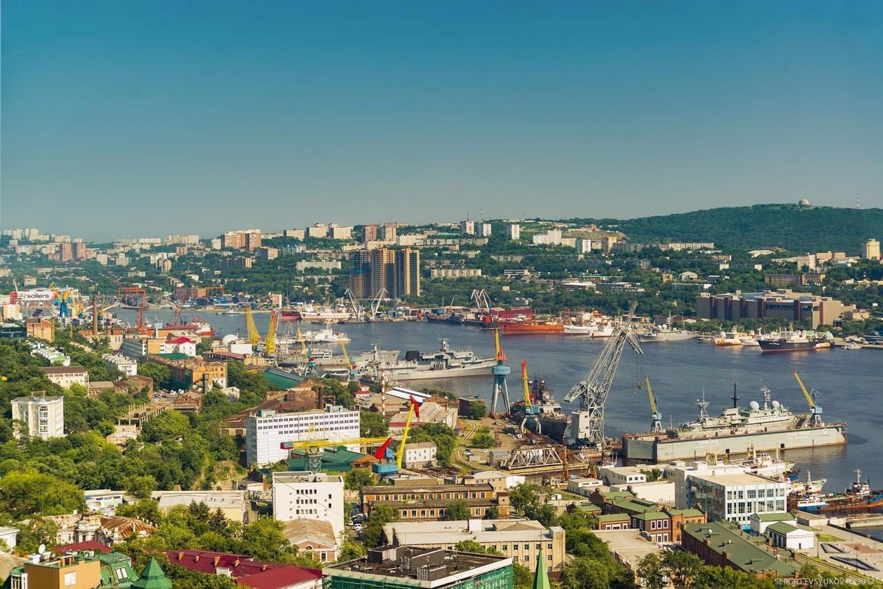 Город владивосток знаешь. Владивосток панорама. Мыс Чуркин Владивосток. Владивосток золотой Рог сверху. Владивосток Тихоокеанский проспект.
