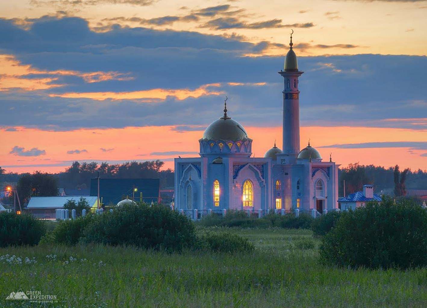 Города татарской республики. Мечеть Ишимбай Кантюковка. Мечеть в Стерлитамакском районе суфия. Мечеть суфия Ишимбай. Кантюковка Стерлитамакский район мечеть.