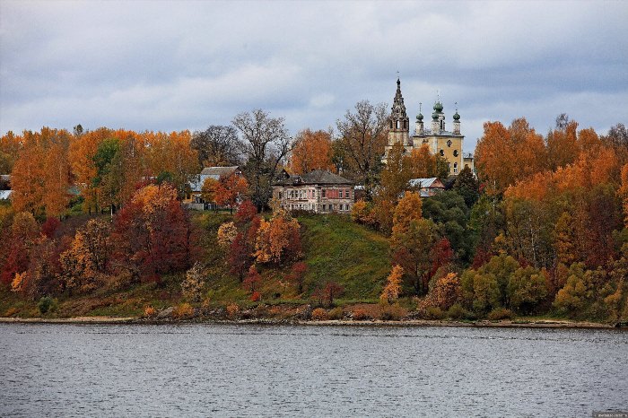 Тутаев осень Волга