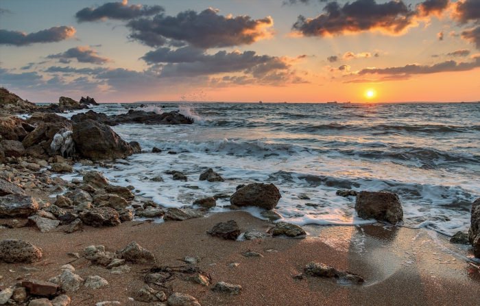 Песчаное Крым море