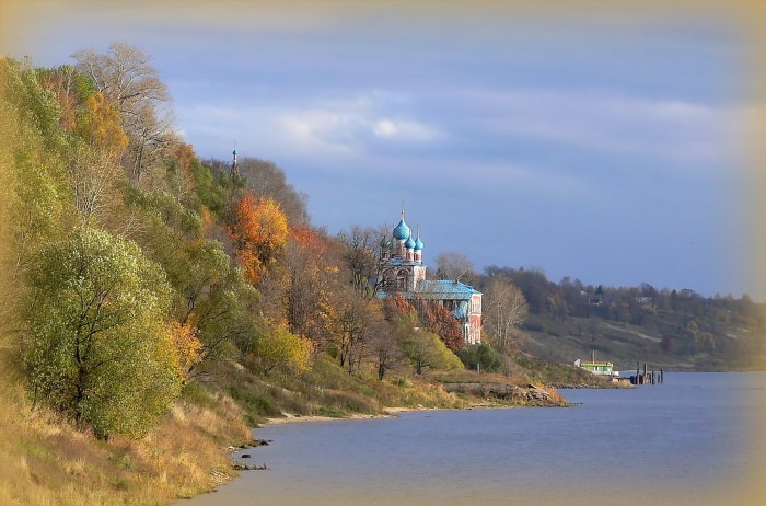 Осень Казанская Церковь Тутаев