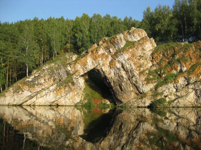 Скала каменные ворота Каменск Уральский