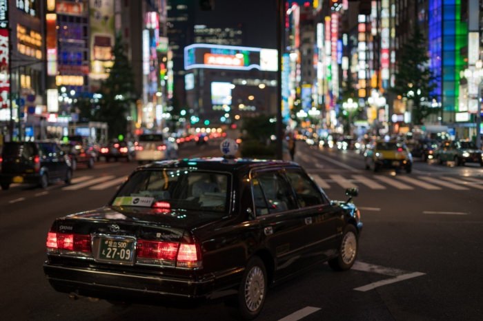Автомобили на дорогах Японии