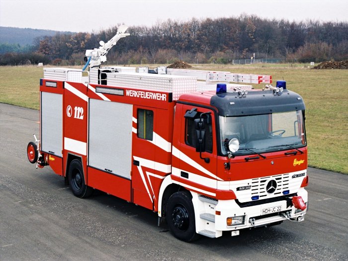 Пожарная машина Мерседес Актрос