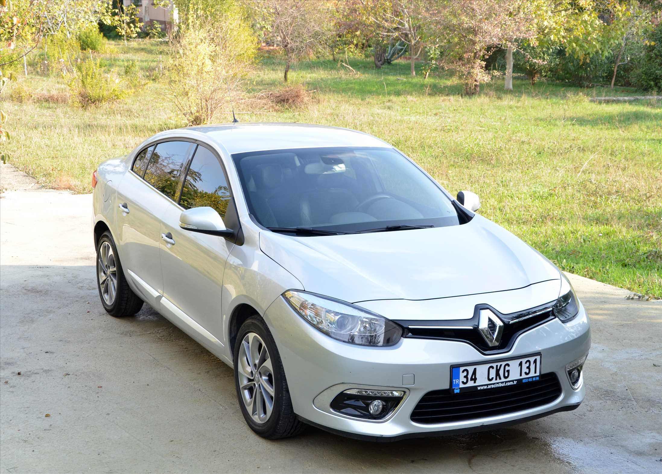 Opel renault. Рено Флюенс. Renault Fluence l30. Fluence 2015. Renault Fluence 2015 года.