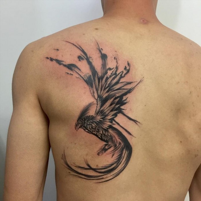 Мужская татуировка феникс