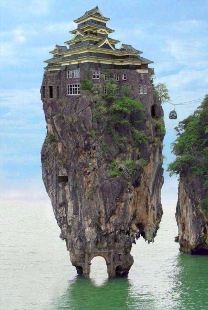 Дом на скале Малайзия