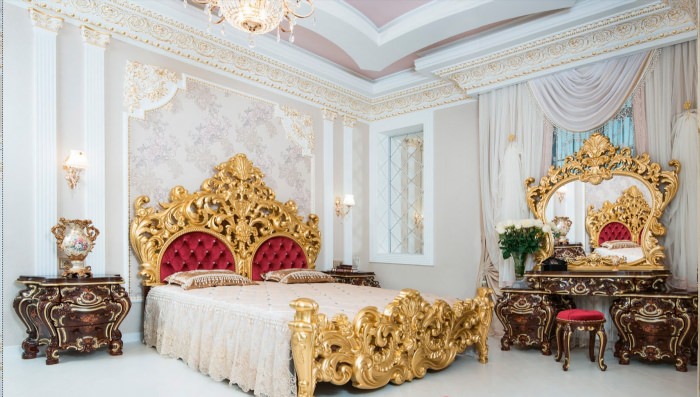Спальня барокко люкс