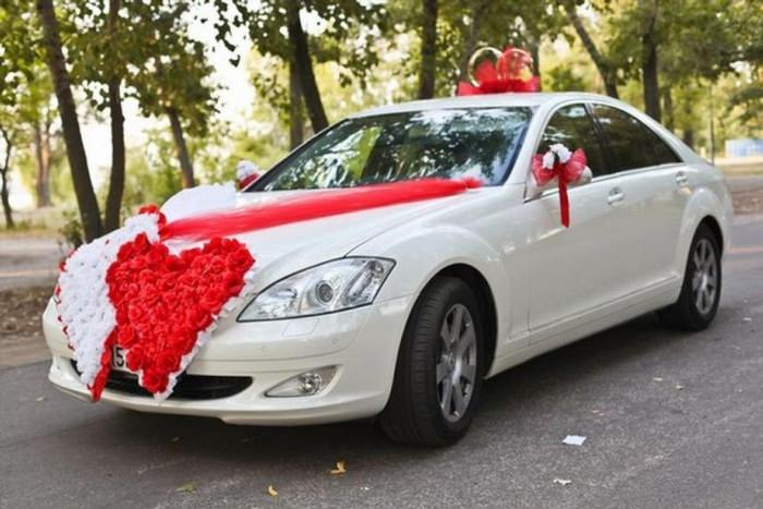 Красная машина на свадьбу