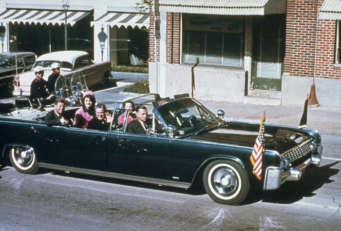 Кеннеди в кабриолете