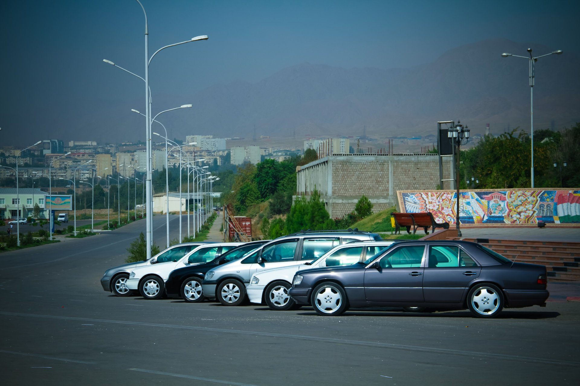Сколько машин в таджикистане. Машина Таджикистан. Крутые Тачки Таджикистана. Авто Худжанд. Кишиневец авто.