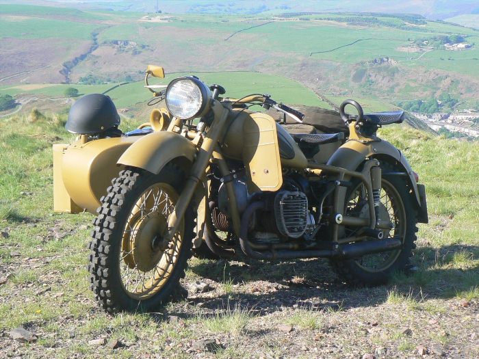 Военный мотоцикл Урал Днепр