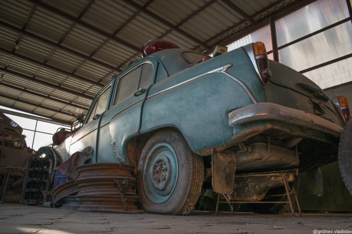 Реставратор старых машин