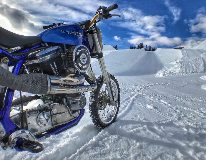 Снежный мотоцикл