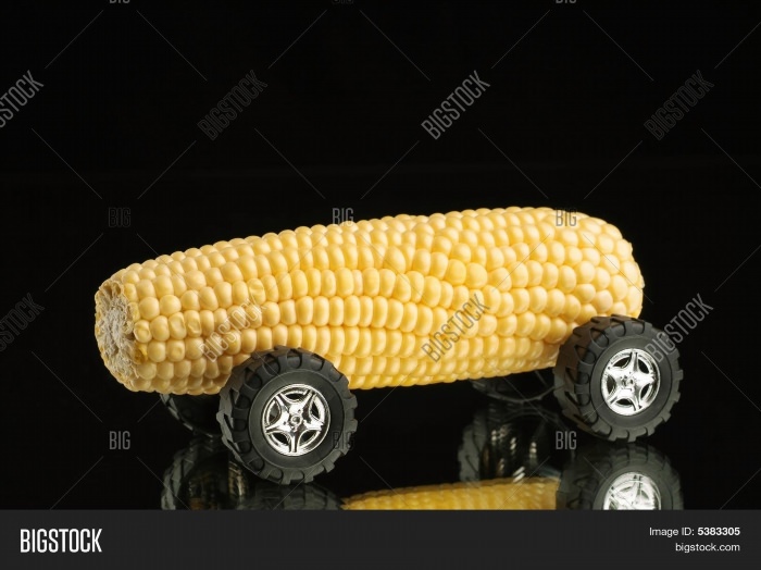 Машина в виде кукурузы