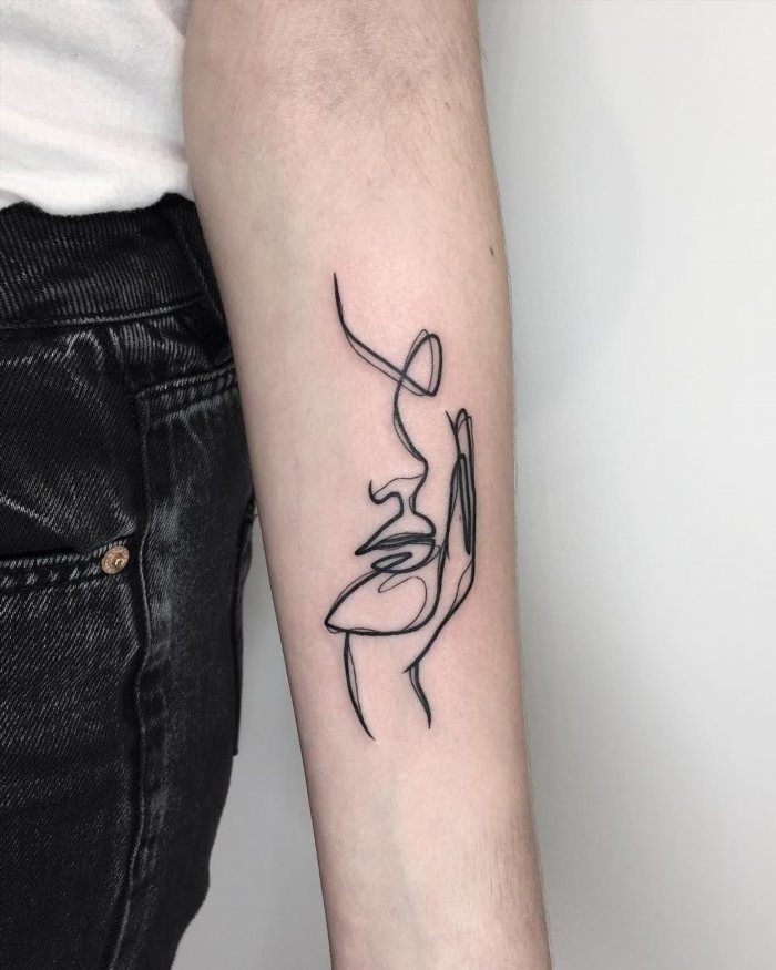 Простые мужские татуировки на руке