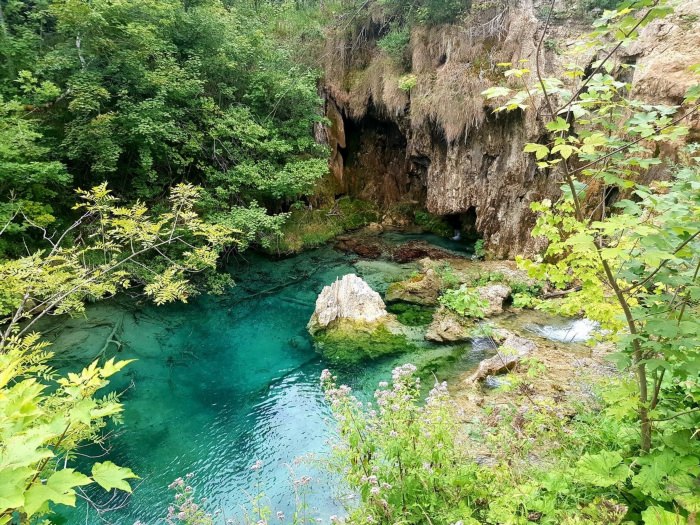 Плитвицкие озёра Хорватия пещеры