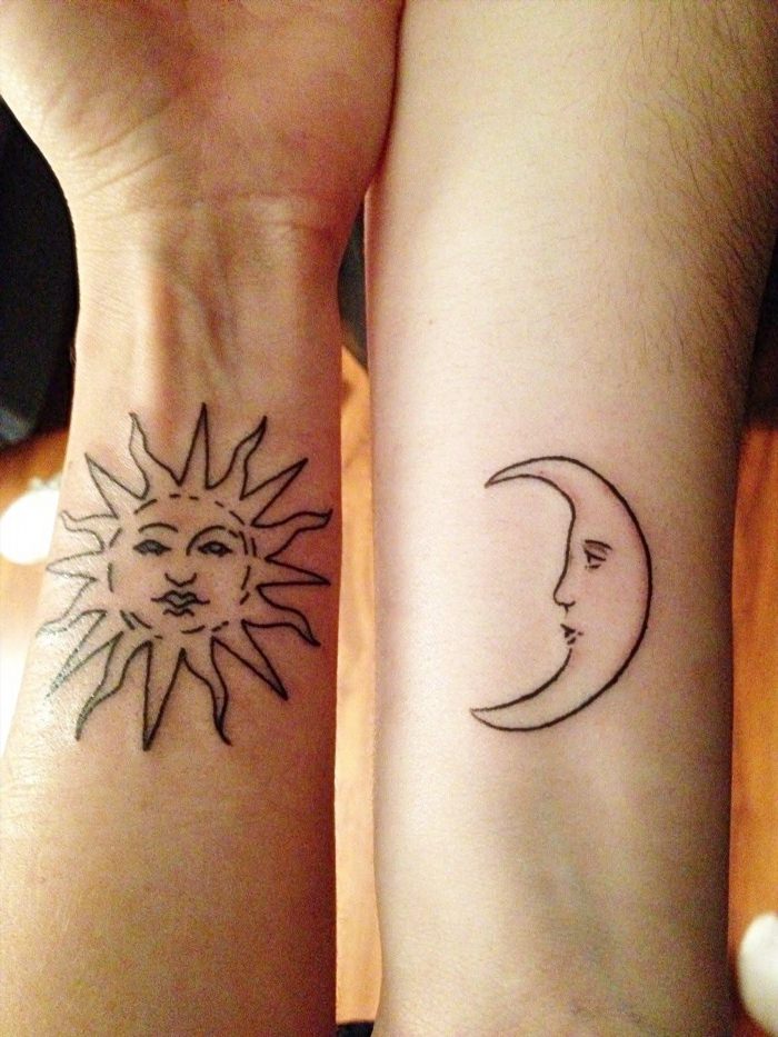 Парные татуировки Солнце и Луна