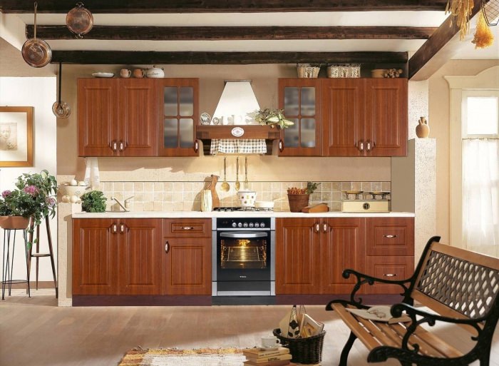 Кухонный гарнитур коричневый