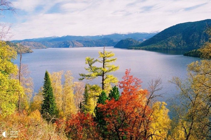 Озеро Байкал осень