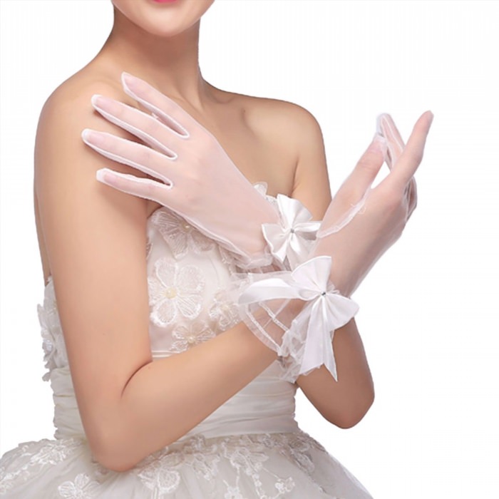 Свадебные перчатки прозрачные