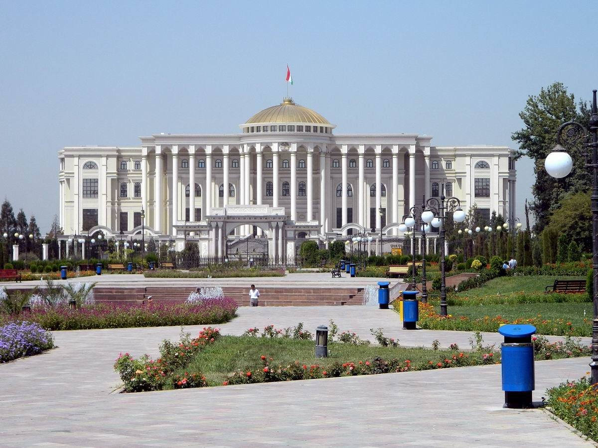 Нижний душанбе. Дворец нации (Душанбе). Касри миллат Таджикистан. Президентский дворец Душанбе.