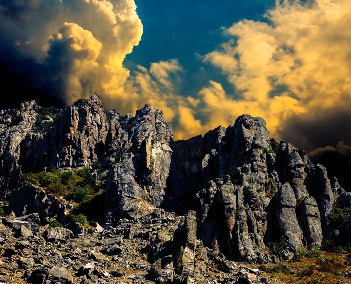 Алушта гора Демерджи и Долина привидений