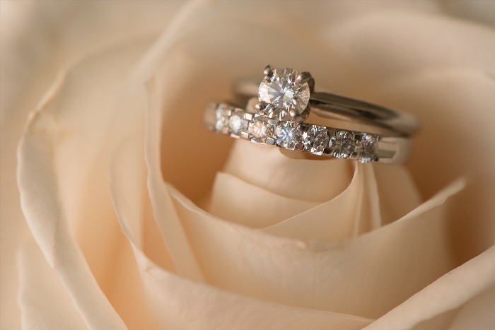 Красивые кольца на свадьбу