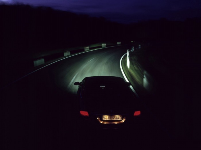 Дорога ночью из машины